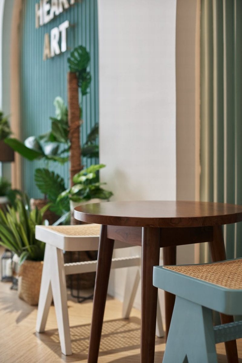 Thiết kế nội thất cây xanh và ánh sáng nhà hàng phong cách nhiệt đới  5