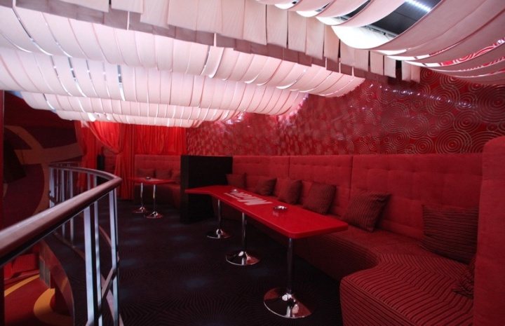 thiết kế thi công nội thất quán bar sang trọng