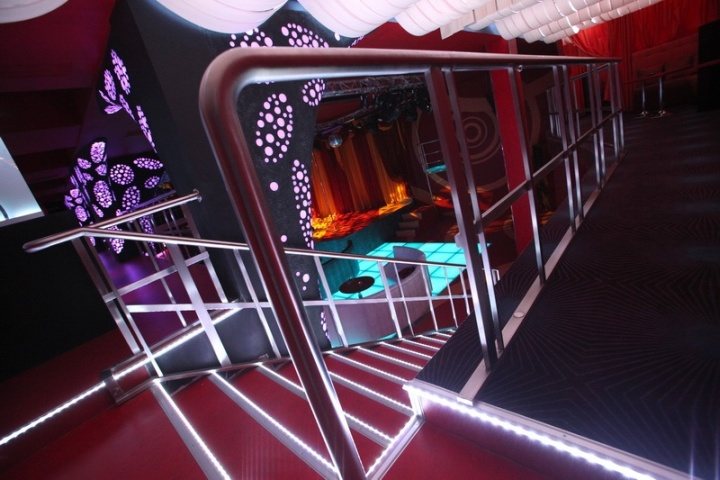 nội thất quán bar vũ trường