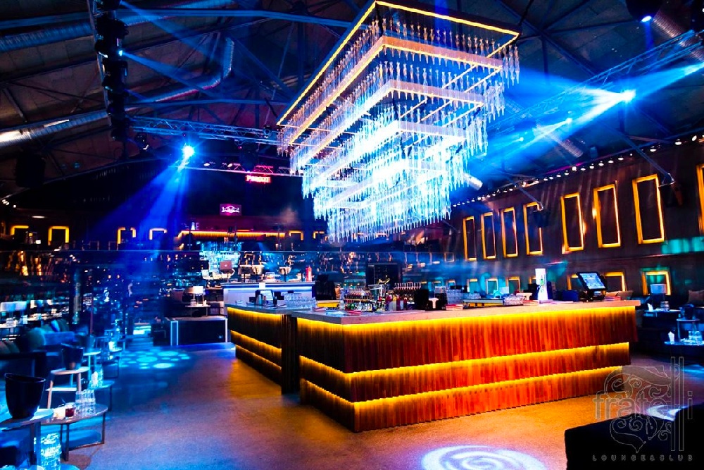 Ý tưởng thiết kế nội thất Bar Fratelli Lounge Constanta 1
