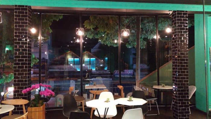 Trang trí quán cafe đẹp ấn tượng nổi bật
