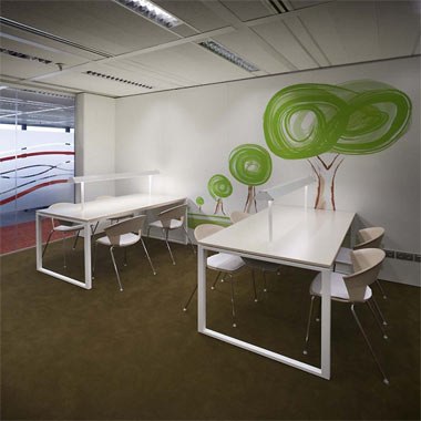 Ý tưởng xây dựng nội thất văn phòng hiện đại màu sắc ấn tượng