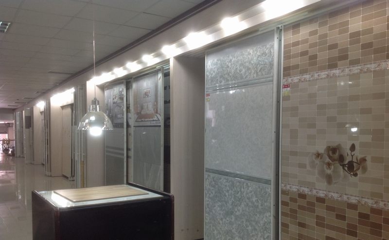 Báo giá kệ gạch lùa và kéo ưa chuộng trong thi công showroom vật liệu xây dựng 7