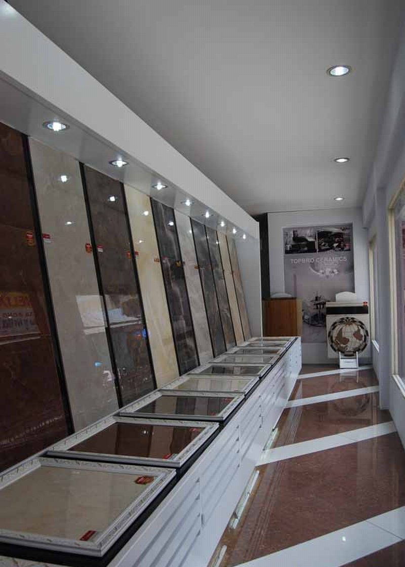 Kệ gạch nghiêng |Thiết kế thi công showroom vật liệu xây dựng 9