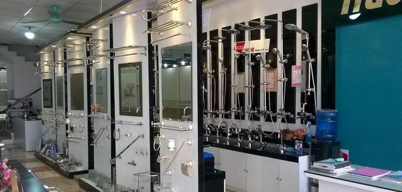 Báo giá thiết kế thi công showroom vật liệu xây dựng trưng bày thiết bị vệ sinh phòng tắm ,kệ trưng bày bồn cầu , kệ trưng bày lavobo,kệ trưng bày bồn tắm, kệ trưng bày vòi sen  123
