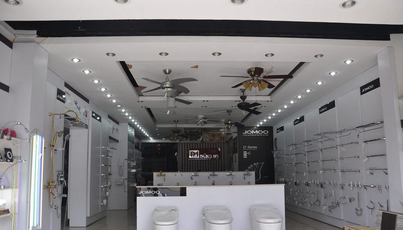Báo giá thiết kế thi công showroom vật liệu xây dựng trưng bày thiết bị vệ sinh phòng tắm ,kệ trưng bày bồn cầu , kệ trưng bày lavobo,kệ trưng bày bồn tắm, kệ trưng bày vòi sen  7