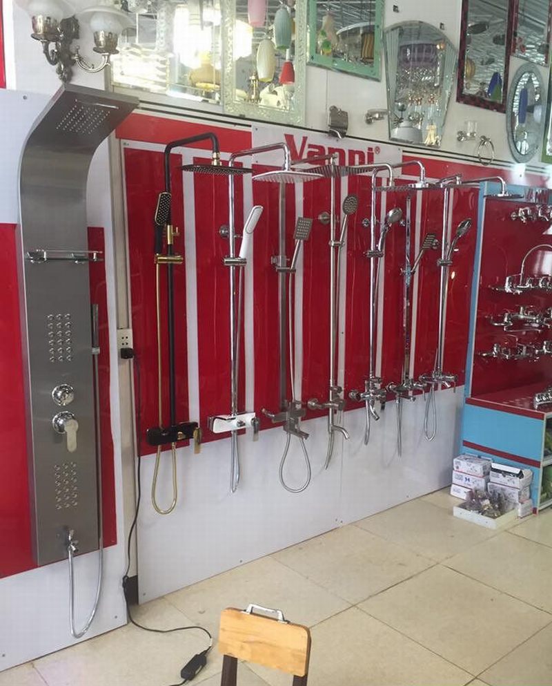 Báo giá thiết kế thi công showroom vật liệu xây dựng trưng bày thiết bị vệ sinh phòng tắm ,kệ trưng bày bồn cầu , kệ trưng bày lavobo,kệ trưng bày bồn tắm, kệ trưng bày vòi sen  10