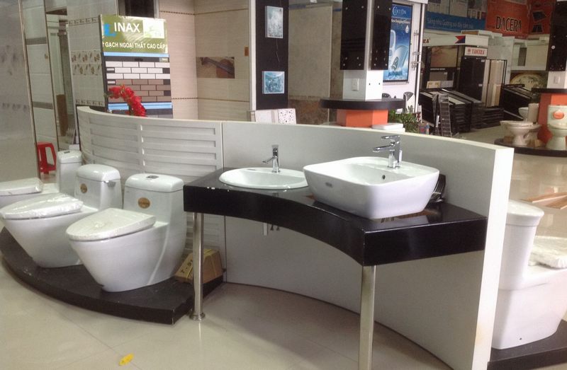 Báo giá thiết kế thi công showroom vật liệu xây dựng trưng bày thiết bị vệ sinh phòng tắm ,kệ trưng bày bồn cầu , kệ trưng bày lavobo,kệ  16trưng bày bồn tắm, kệ trưng bày vòi sen 