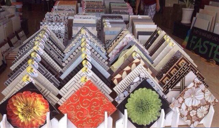 Mẫu kệ gạch lật trong thiết kế thi công cửa hàng kinh doanh vật liệu xây dựng 12