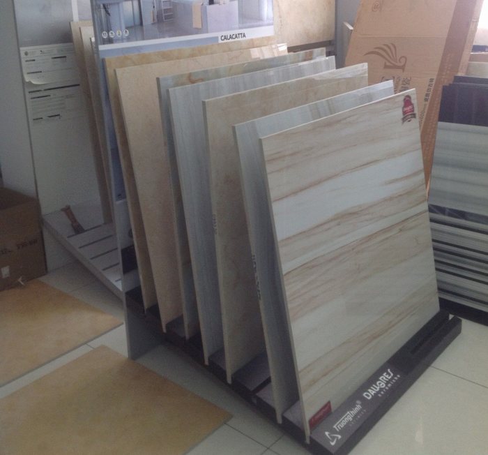 Mẫu kệ gạch lật trong thiết kế thi công cửa hàng kinh doanh vật liệu xây dựng 9
