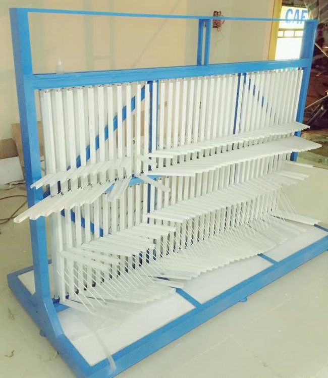 kệ gạch mẫu và giá kệ trưng bày gạch ốp lát 24