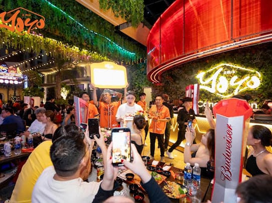 Thiết kế Beer Food Garden phong cách Tropical hiện đại chuẩn kinh doanh