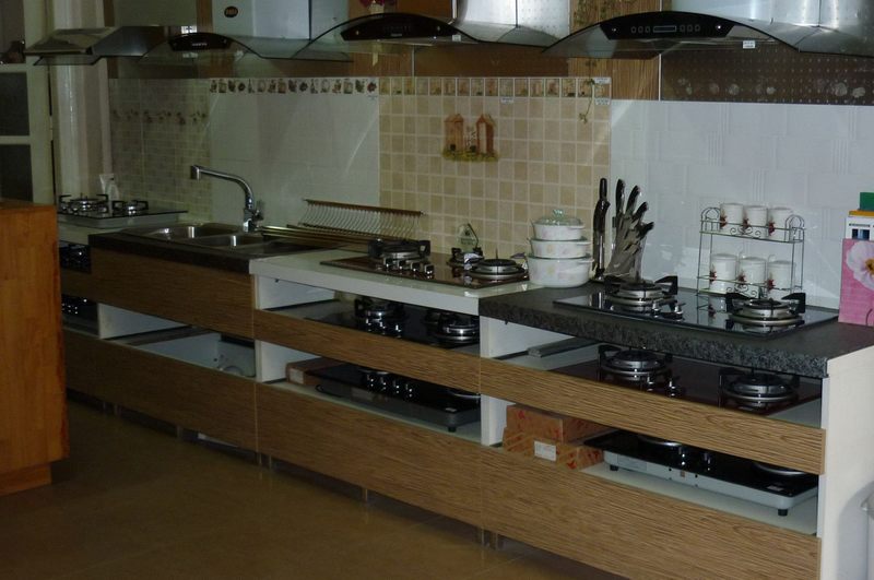 kệ trưng bày bếp ga và bồn rửa chén 2