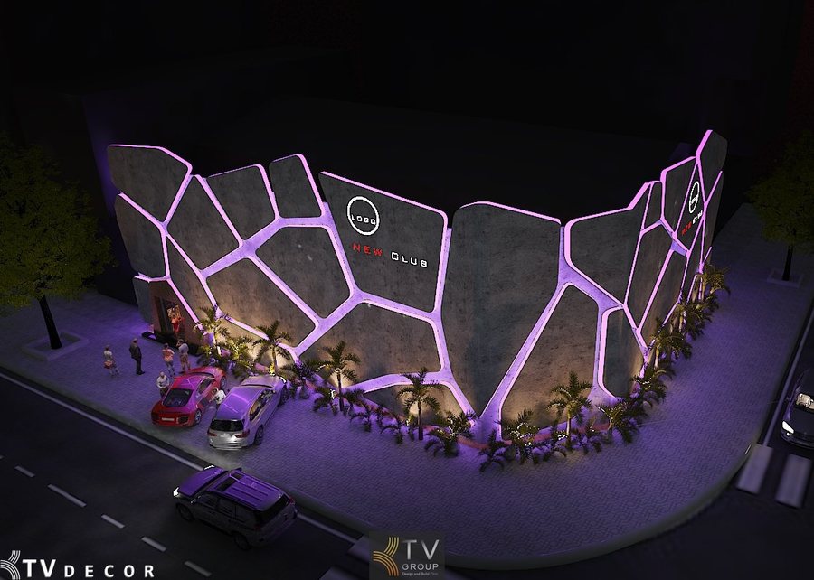 Mặt tiền Bar Club được thiết kế theo phong cách hiện đại với các mảng bê tông lớn được chia thành nhiều khối tự do, tạo cảm giác như một bức tường đá được “khắc ánh sáng”.