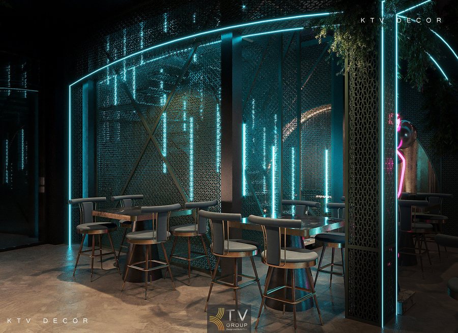 Không gian nhà hàng lounge beer garden ánh sáng neon xanh hiện đại  Bàn ghế kim loại và da cao cấp trong thiết kế nhà hàng phong cách lounge  Vách kim loại hoa văn kết hợp LED tạo điểm nhấn không gian  Hệ đèn LED line xanh chạy viền tạo chiều sâu thị giác 