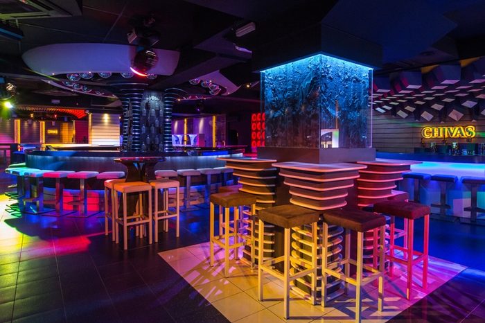 xay dung bar club - vu truong - nightlife 5