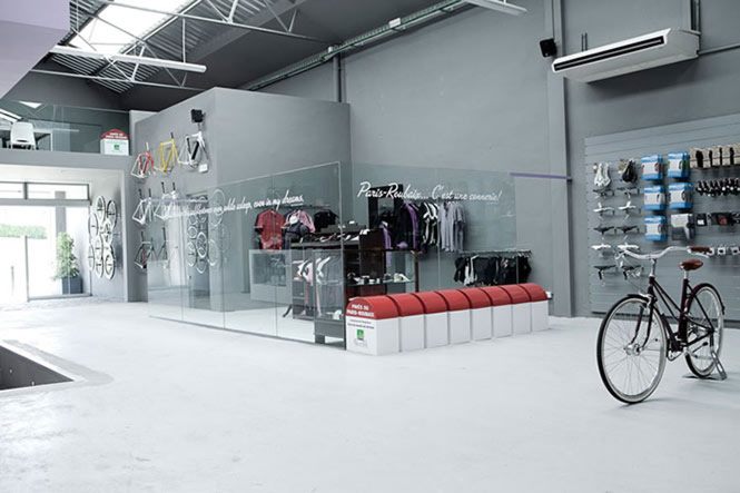 Thiết kế nội thất showroom xe đạp 12