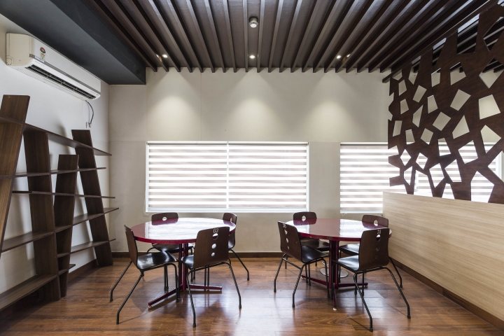 Thiết kế nội thất quán cafe coffee hiện đại sang trọng