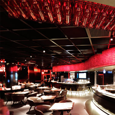 Nhà hàng, quán bar  mô hình ẩm thực kết hợp với lounge bar
