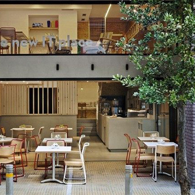 Thiết kế quán Cafe lạ mắt phong cách tông màu gỗ xinh xắn